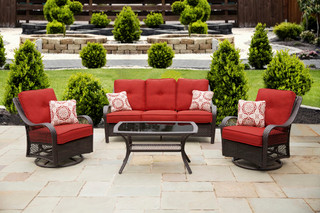 How to Add Color and Texture to Your Outdoor Living Space